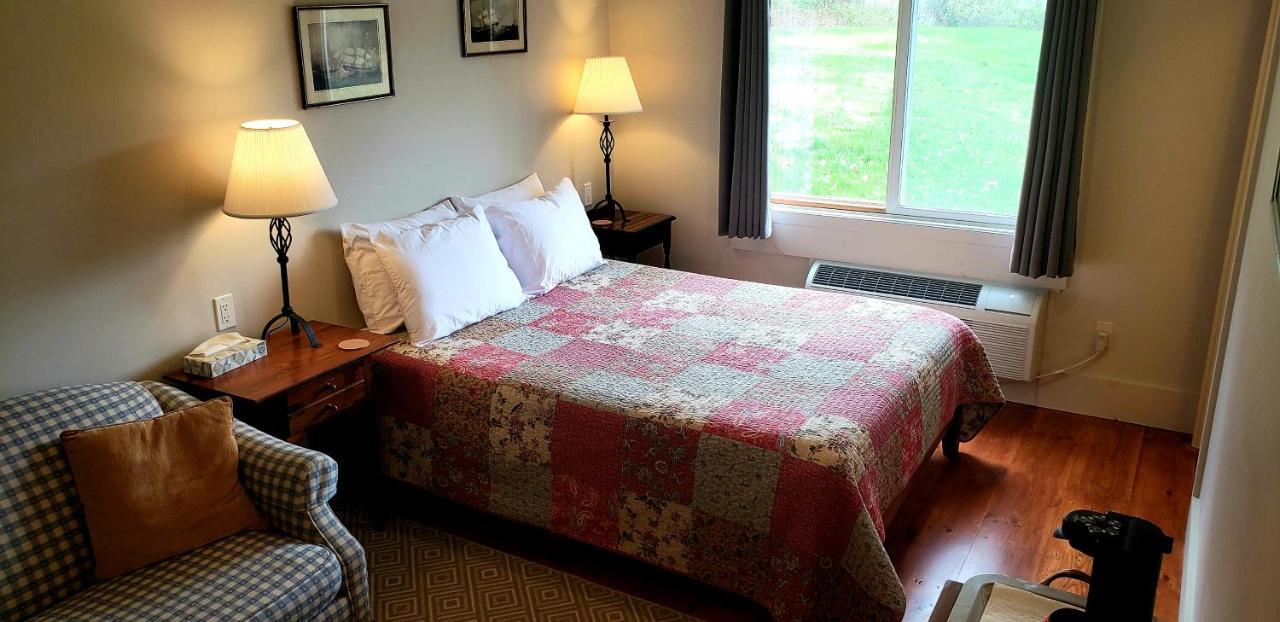 Hawks House Inn Walpole エクステリア 写真