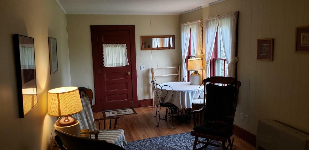 Hawks House Inn Walpole エクステリア 写真